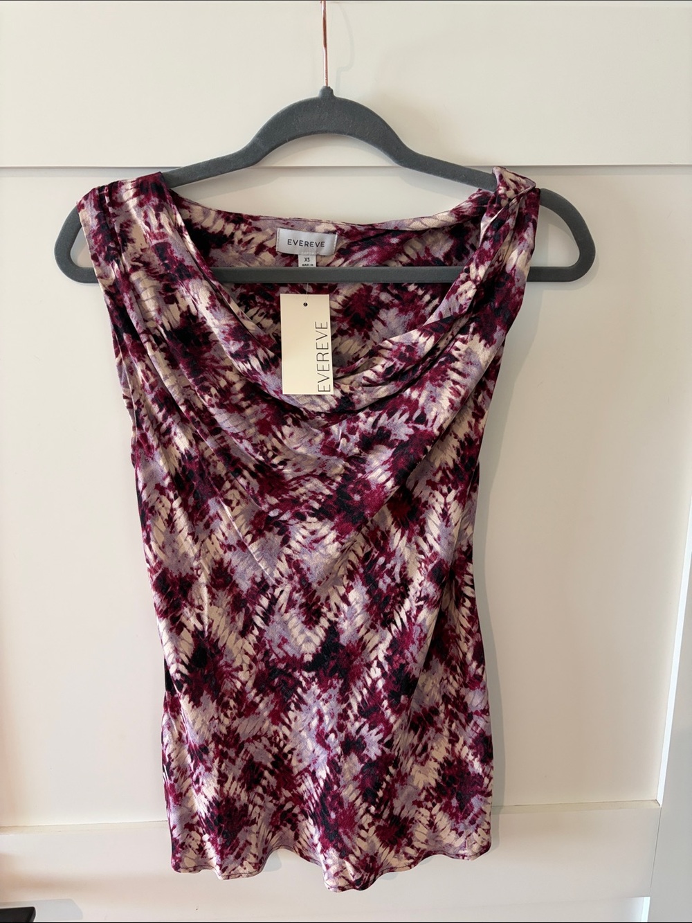Evereve Sleeveless Cowl Neck Camisole in Wine and Cream Abstract Print
